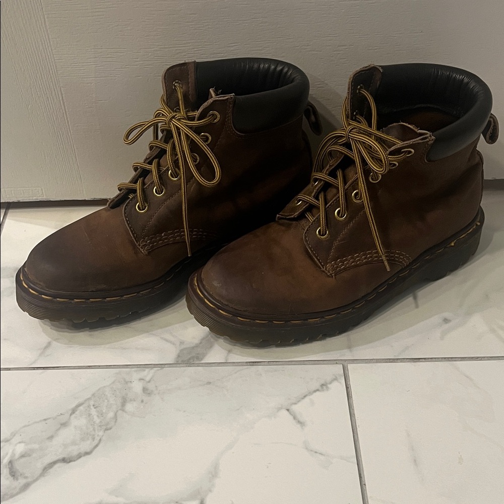 Dr. Martens Women’s 8.5 brown boots
